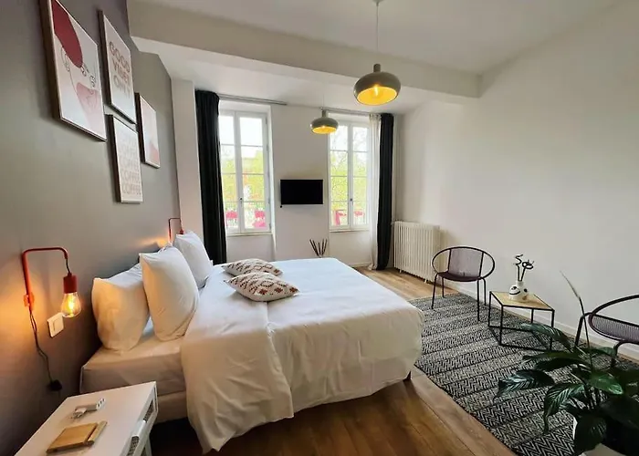 O'ma View Carcassonne